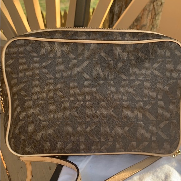 MK 👜 - Picture 2 of 5